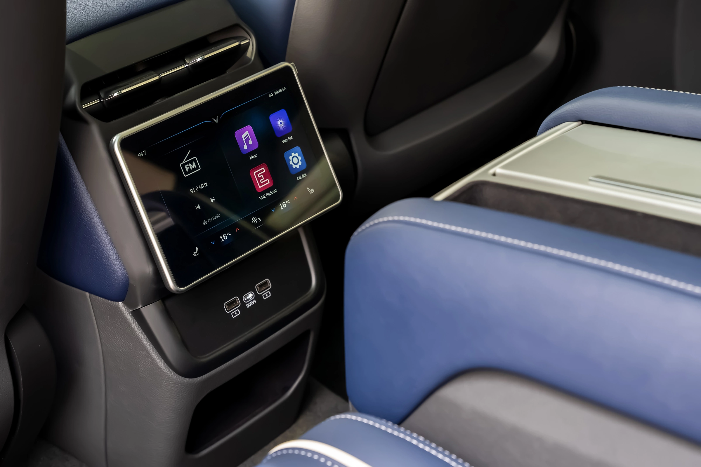 VF-9-Navy-White-2nd-Screen-A7304350