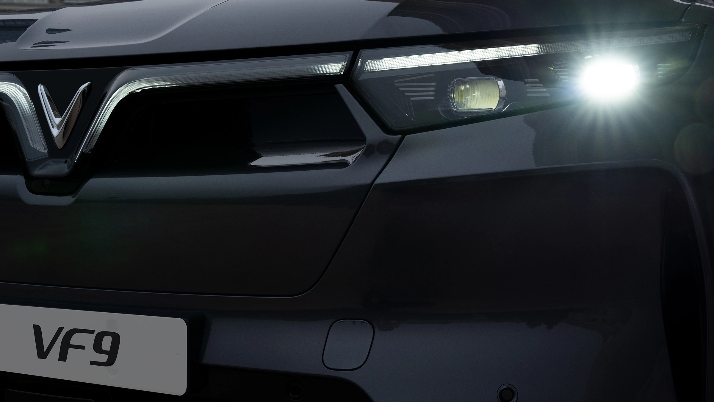 VF-9-Neptune-Grey-A7303792