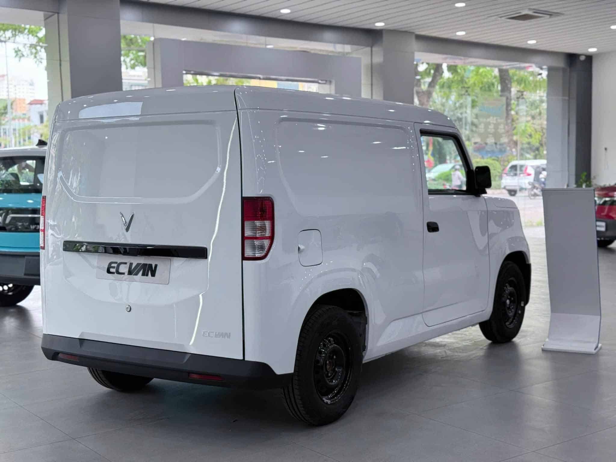 VinFast EC Van - Ảnh 8